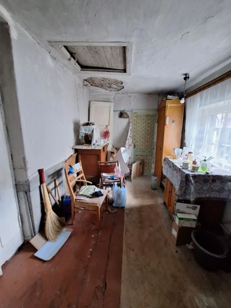 Фото Продаётся 4-комнатный дом в городе Стаханов (центр города), ул. Тельмана.