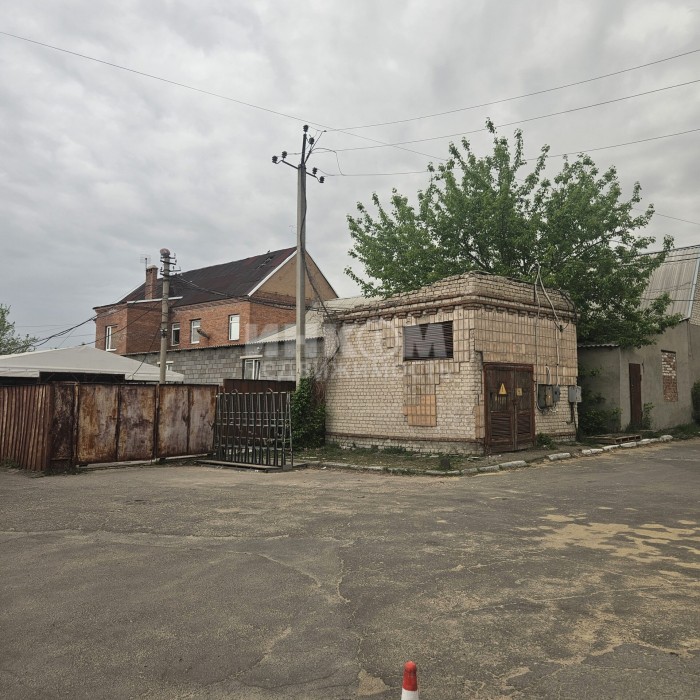 Фото Продам базу в центре Луганска