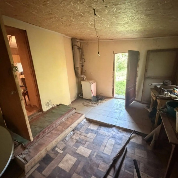 Фото Продам дом с. Пархоменко (Краснодонский р- н), ул. Ленина (р- н школы)