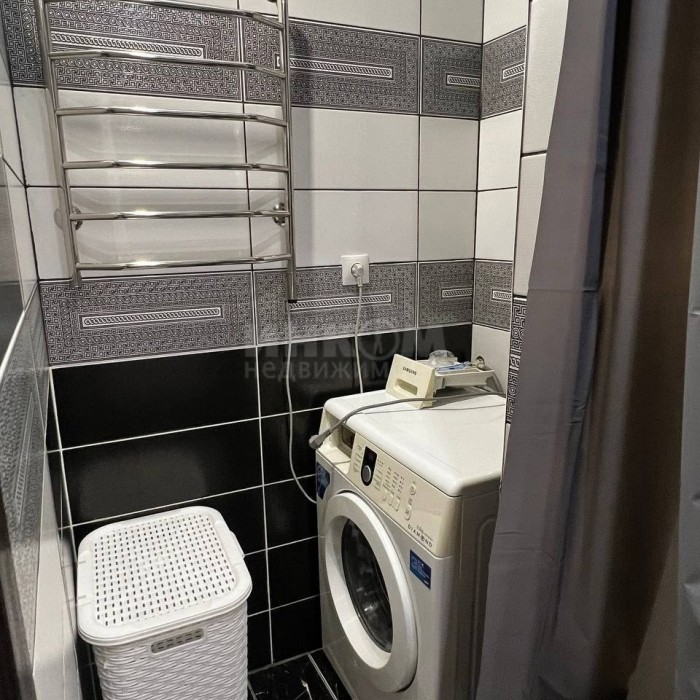 Фото Продам 2-х комн квартиру в Центре г Луганск ул Зозулина