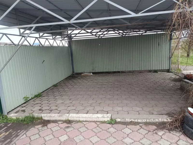 Фото Торговое помещение п. Тепличное
