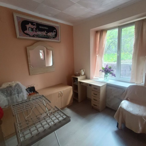 Фото Продам угловой дом на ул. Луганской правды