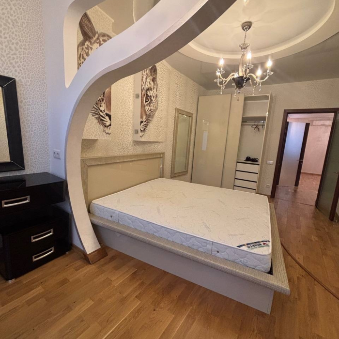 Продам 2к квартиру в центре, 4/5эт