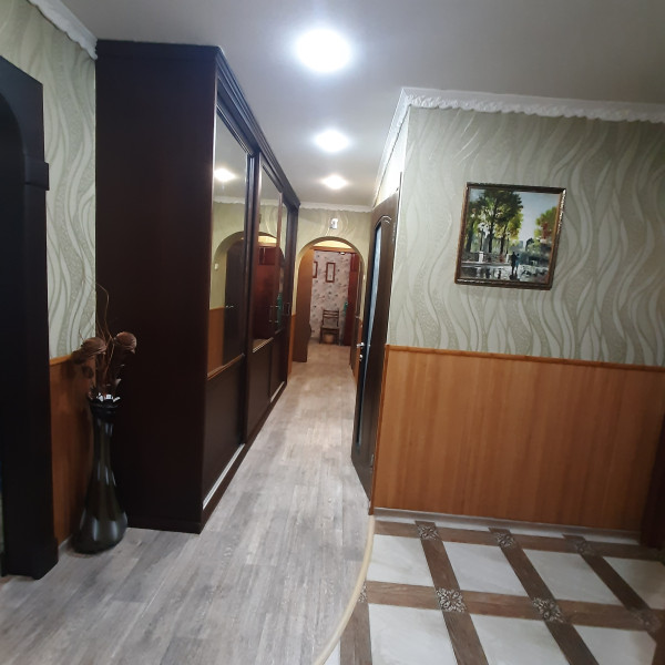 Фото № 915 Продаётся 3 комн. кв-ра, ул. Попова, р-н Церкви.