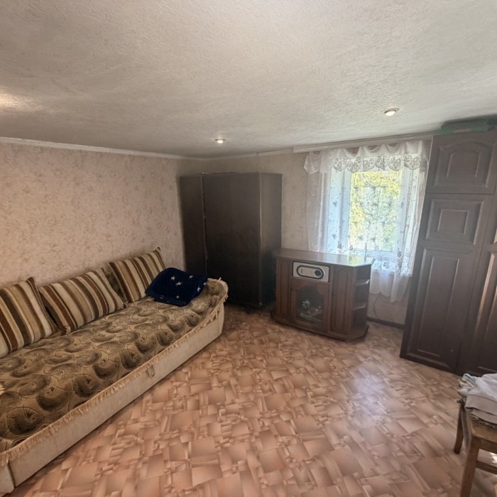 Продам дом в самом центре Луганска, ул. Ростовская (р- н гост. Дружба).