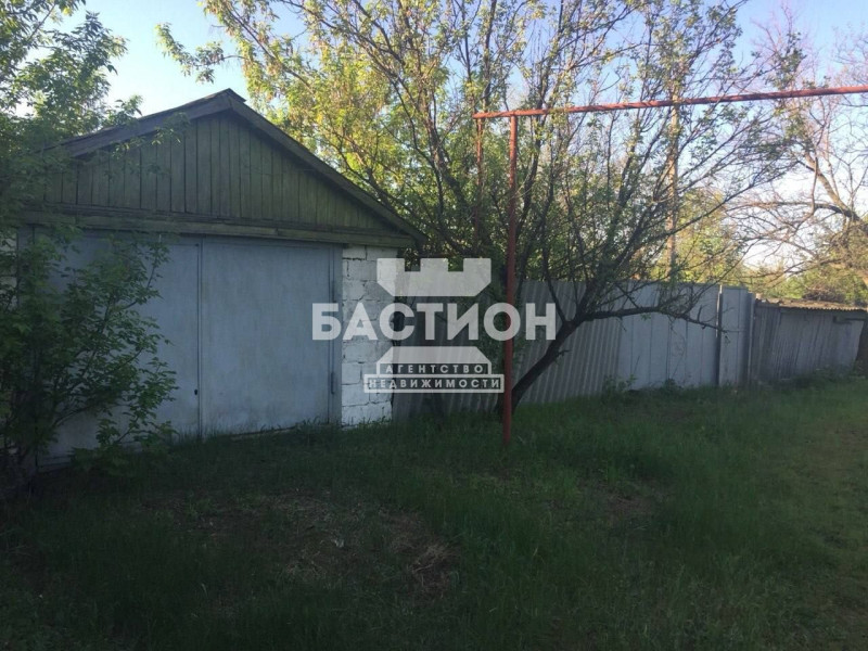 Фото Дом, Россия муниципальный округ Станично Луганское , улица Островского ID:2094299