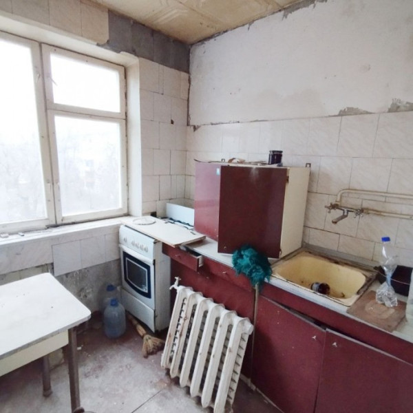 Фото Продам 3-х комнатную квартиру на кв. Молодёжный 5/5 эт.