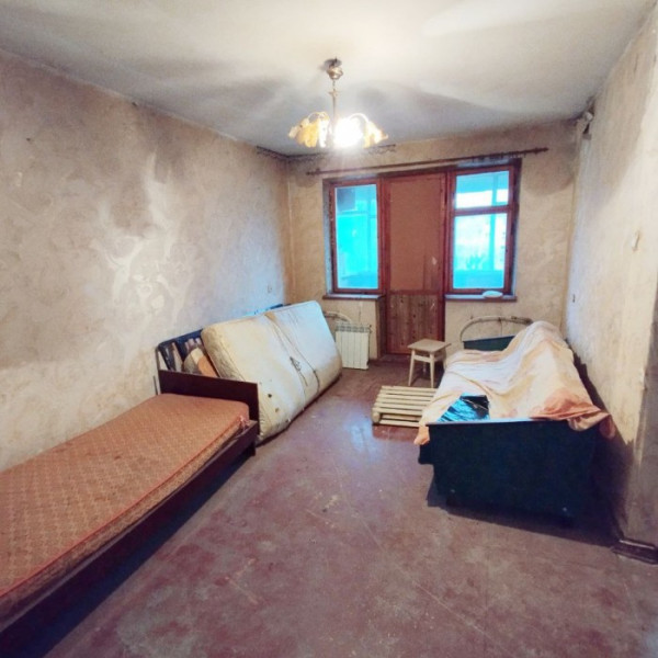 Фото Продам 3-х комнатную квартиру на кв. Молодёжный 5/5 эт.