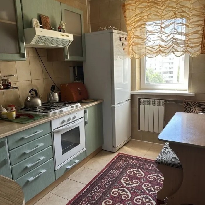 Продам 3к Степной 18