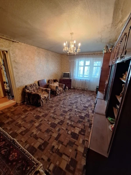 Фото Продаётся 3-комнатная квартира в городе Стаханов, пр. Ленина, д. 36.