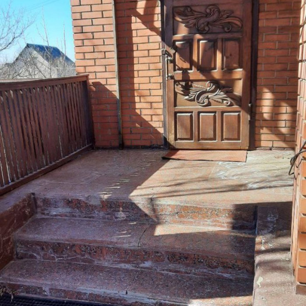 Фото Продам добротную дачу в пгт Успенка