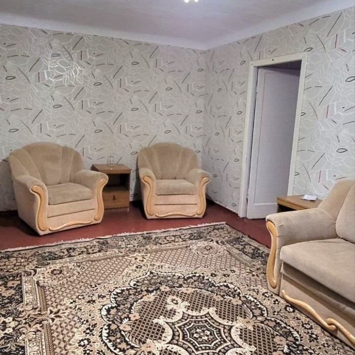 Продам 2ком квартиру на кв. Ватутина, г. Луганск.