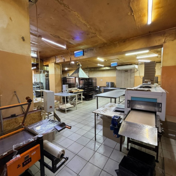 Фото Продам помещение 293.8м2 в городе Луганск, Ленинский район