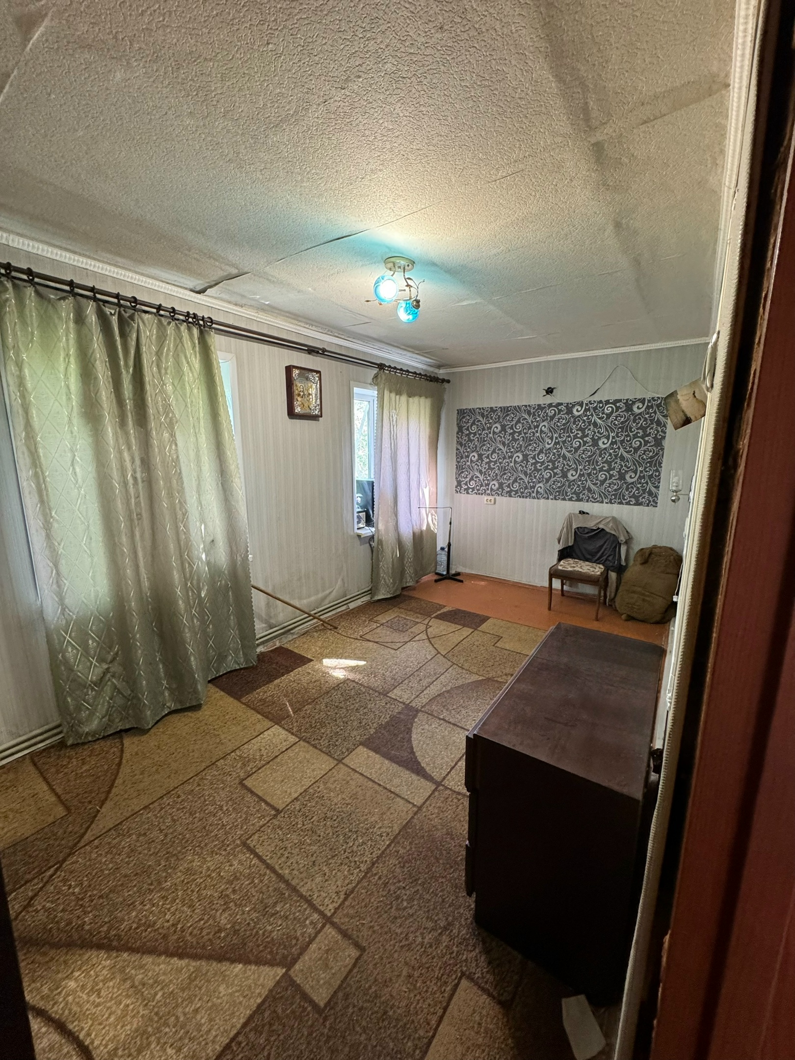 Фото СДАЁТСЯ 2-КОМНАТНАЯ КВАРТИРА НА ДЛИТЕЛЬНЫЙ СРОК (Стаханов, ул. Матросова, д. 33А)
