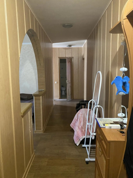 Продаётся трёхкомнатная квартира, 69,8 м²