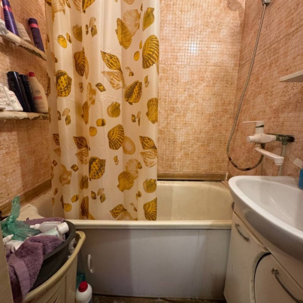Фото Продам 2-х комнатную квартиру улучшенной планировки ул. Суходольская, 10а