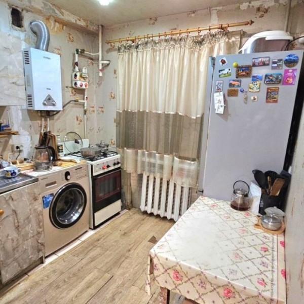 Фото Продам 3-к квартиру на кв. ГБК, г. Луганск 1/5 эт