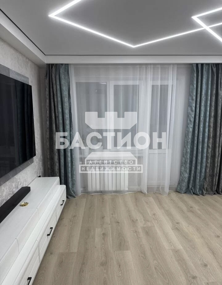 2-х комнатная квартира, улица Брестская , 3 , ID:2222867
