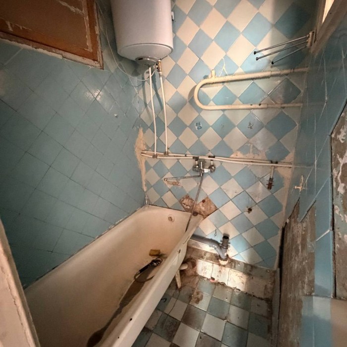 Фото Продам 3- х комн. квартиру 52 кв. м. , в Луганске, кв. Шевченко (р- н Авиацентра).