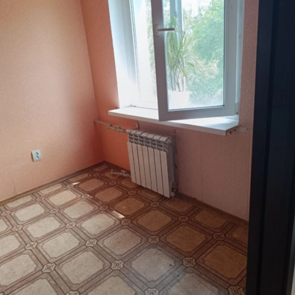 Фото Продам 2х комнатную квартиру г. Луганск, кв. Гагарина