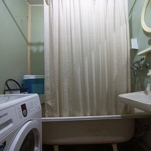 Фото Продам 2 х комнатную квартиру кВ Запорожченко