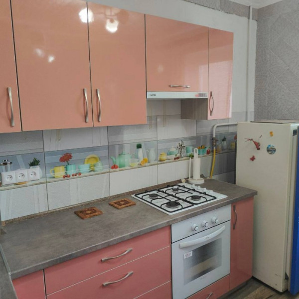 Продам 3-х комнатную квартиру в г. Луганск, Жовтневый район, ул. Учебная