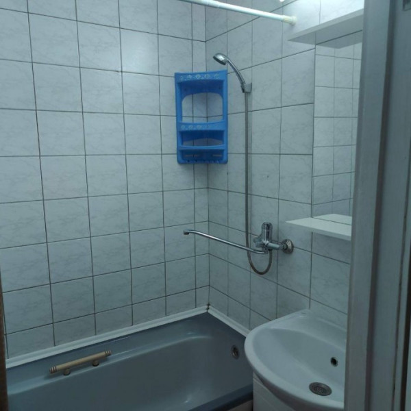 Фото Продам 3-х комнатную квартиру в г. Луганск, Жовтневый район, ул. Учебная