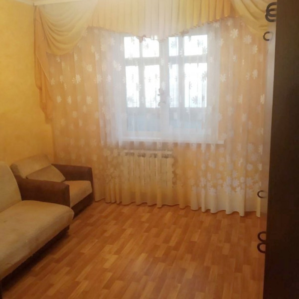 Продам 3-х комнатную квартиру на кв. Мирный