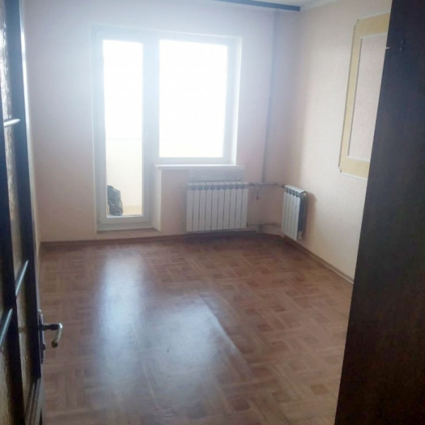 Фото Продам 3-х комнатную квартиру на кв. Мирный