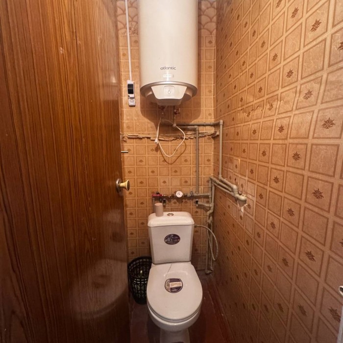 Фото Цена снижена до 4 млн. руб. ! Продам 4-к. квартиру, в г. Счастье ул. Мира (р- н Горсовета)