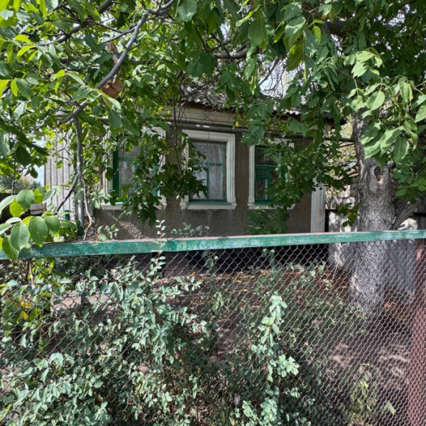 Продам дом в Станице Луганской (р-н кв. Молодежный), площадь 80 кв.м