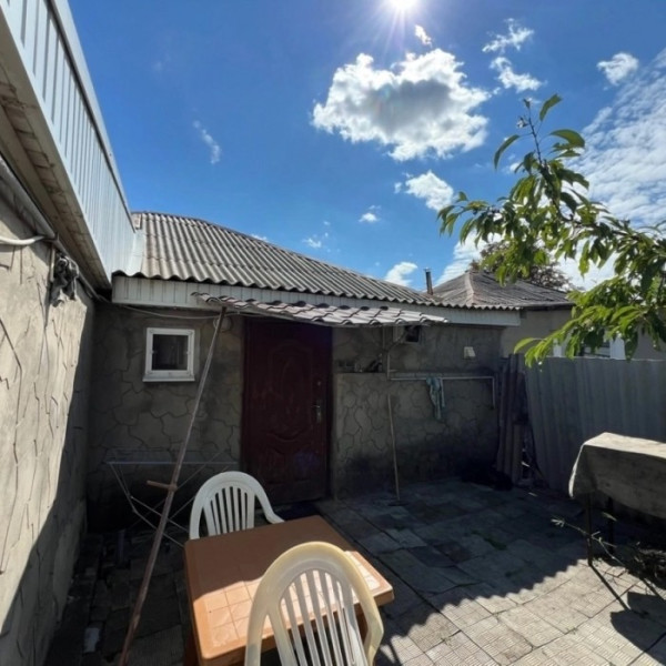 Продам часть дома в городе Луганск улица Заводская