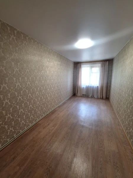 Фото Продаётся 3-комнатная квартира в городе Стаханов, ул. Карбышева, д. 6