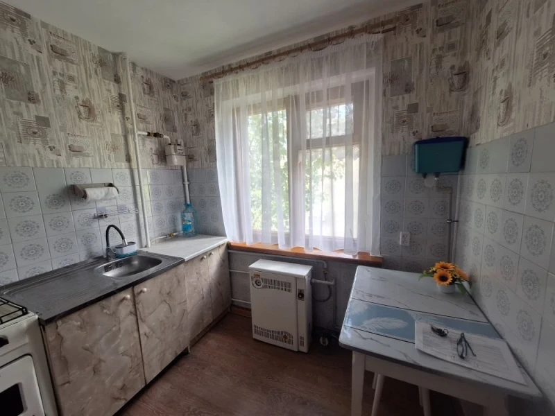 Фото Продаётся 3-комнатная квартира в городе Стаханов, ул. Карбышева, д. 6