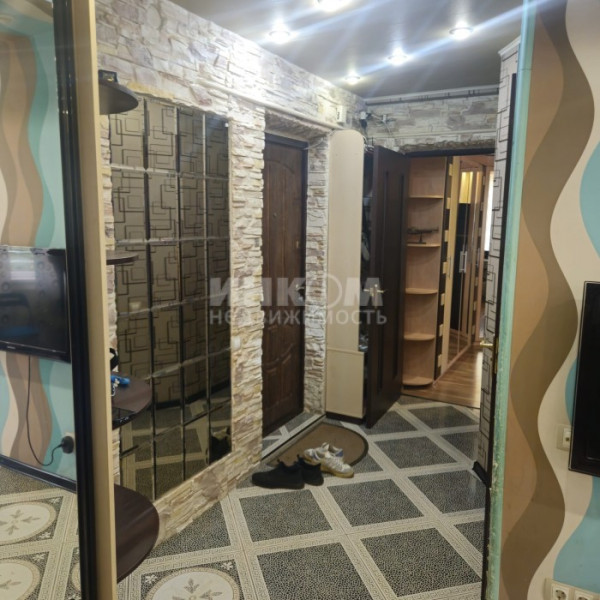 Фото Продам 2к ВВАУШ с А. О.