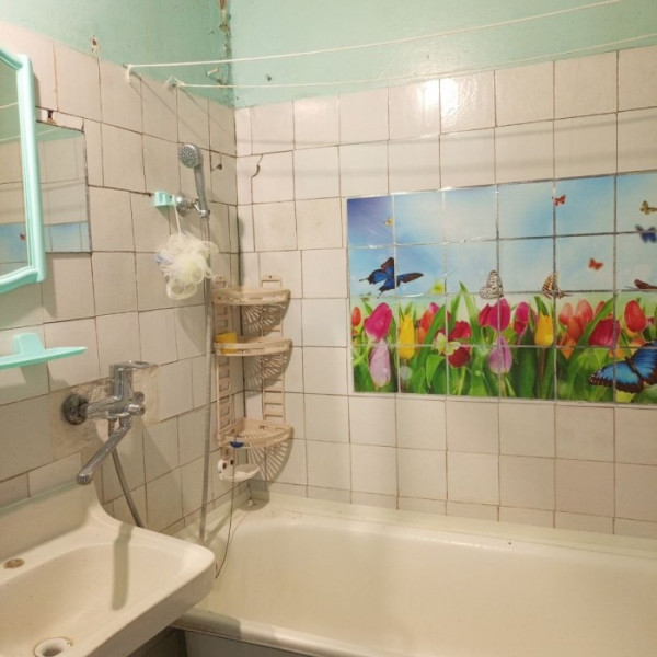 Фото Продам 2 комн квартиру в г. Луганск, п Юбилейный, кв. Ворошилова