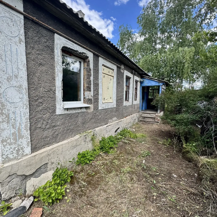Продам дом в Станице Луганской (ул. Красногвардейская).