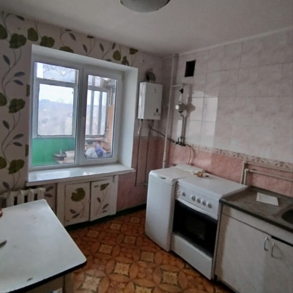 № 6452 Продам 4х комн. квартиру по ул. Дунауйварошской