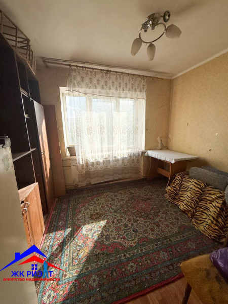 Полугостинка на Шевченко