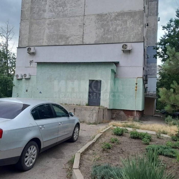 Фото Продам нежилое помещение 90 м2 в городе Луганск квартал Южный