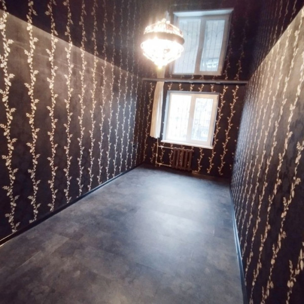 Фото Продам 2-х комнатную квартиру на кв. Комарова