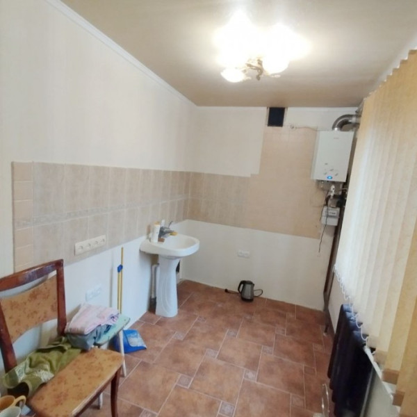 Фото Продам 2-х комнатную квартиру на кв. Комарова