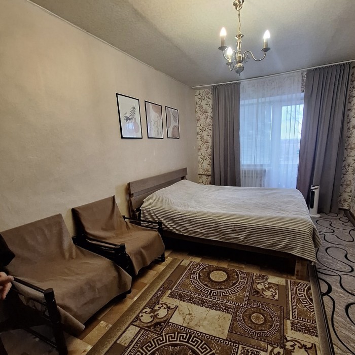 Фото Продам 2к квартиру по ул. Челюскинцев 2/4эт 47м2