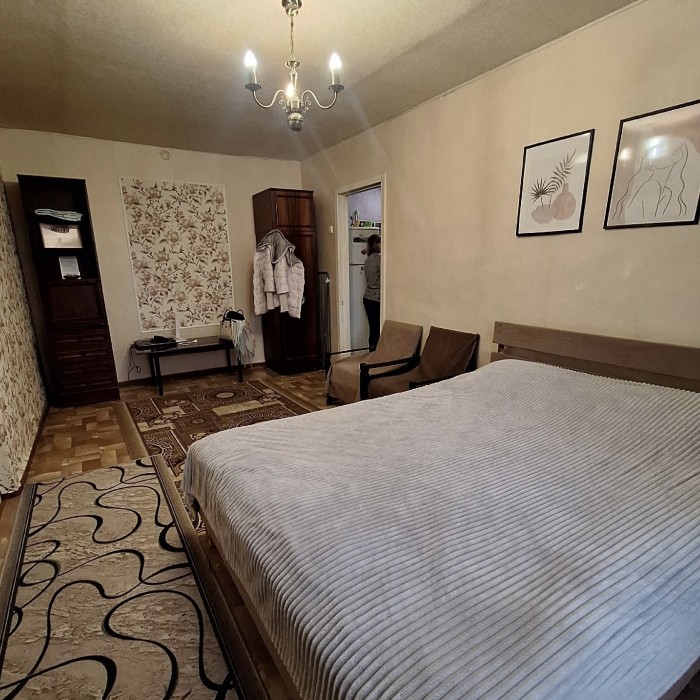 Фото Продам 2к квартиру по ул. Челюскинцев 2/4эт 47м2