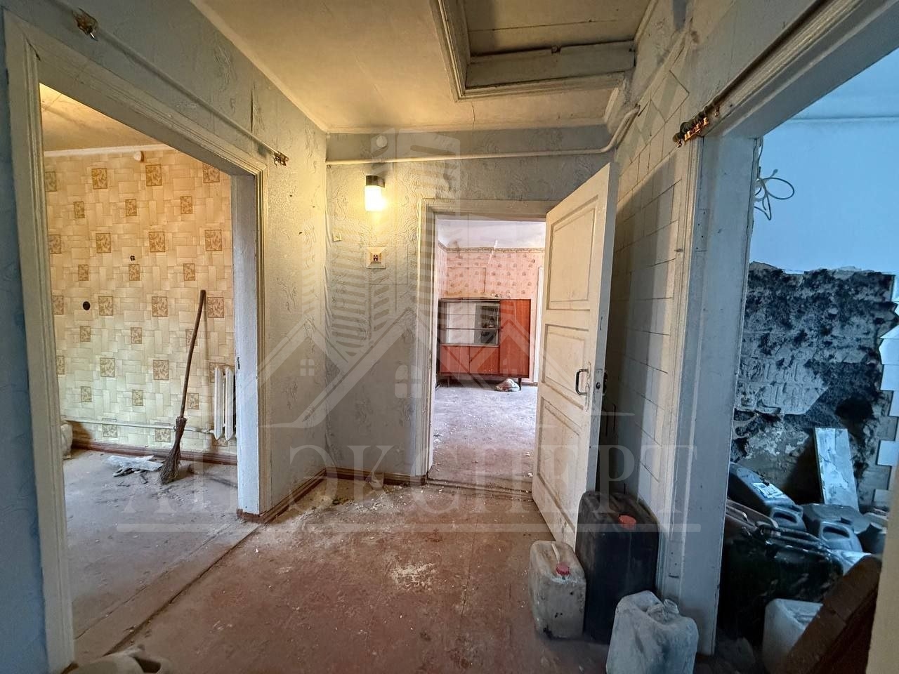 Фото Дом г. Стаханов (ул. Мопровская)