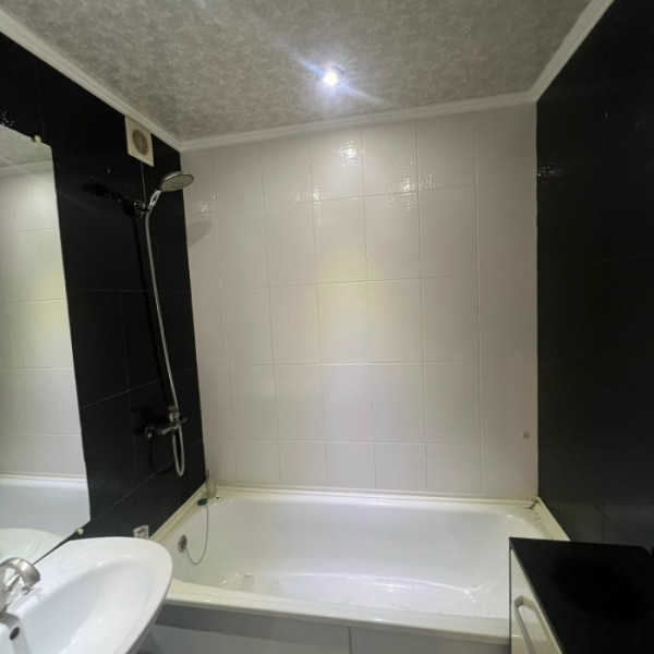 Фото № 6795 Продам 2х комн. квартиру в р-не маг. "Виссон"