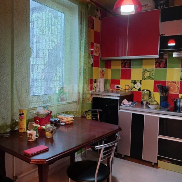 Фото Продам 3к кв. Гагарина