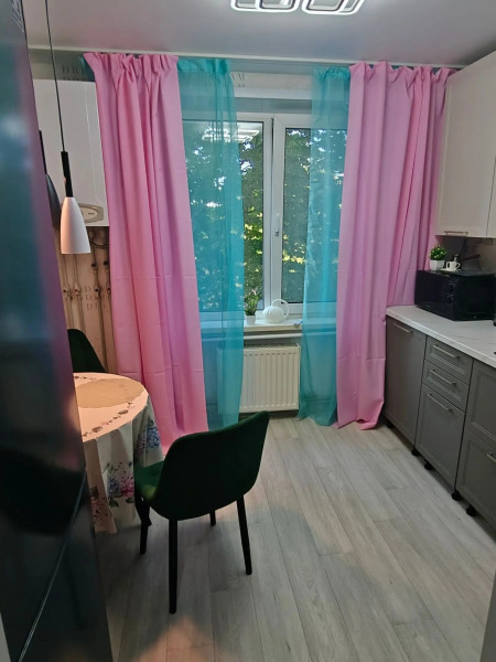 Фото Продаётся 3-комнатная квартира в городе Стаханов, ул. Войкова, д. 4. (центр города)