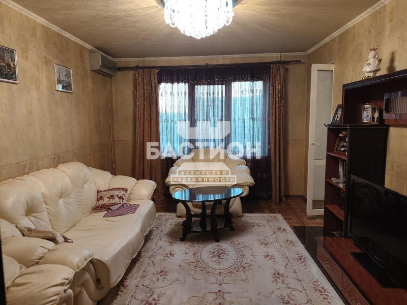 3-х комнатная квартира, Московская улица, 1 ID:2093927