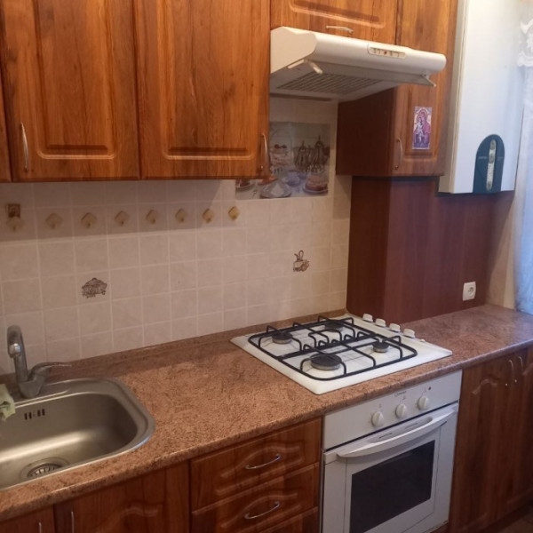 Продаётся 3- х комнатная квартира на кв. 30 лет Победы 3/5 эт.